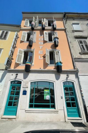 Hostel Pipištrelo